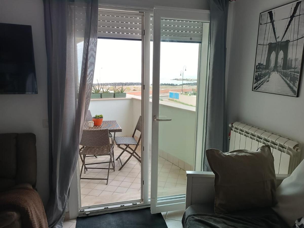 Armareaoverseassuites Fiumicino Buitenkant foto